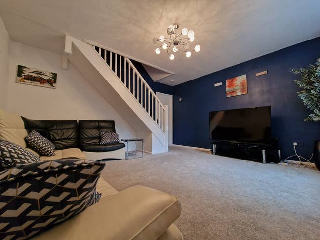 Nice Quiet room to let in quiet Area  Main Photo