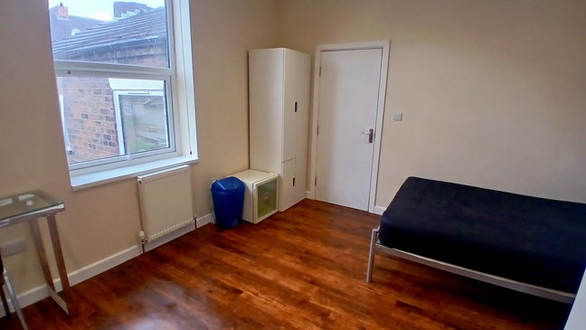 ST6/Tunstall. Large Double Ensuite! Main Photo