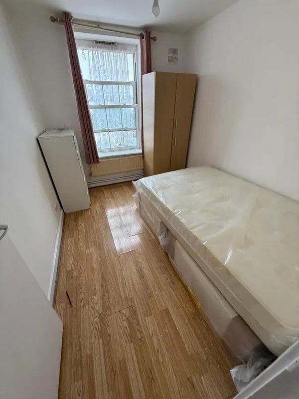 Cosy 4 Bedroom Flat near Bricklane/Shoreditch Main Photo