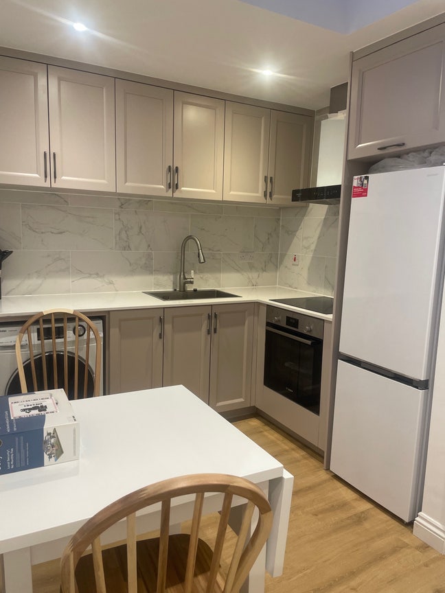 Newly Double Room With En-suite -Include all bill Main Photo