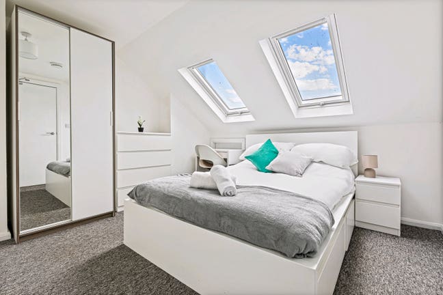 Luxury Rooms to Rent in a Refurbished House Main Photo