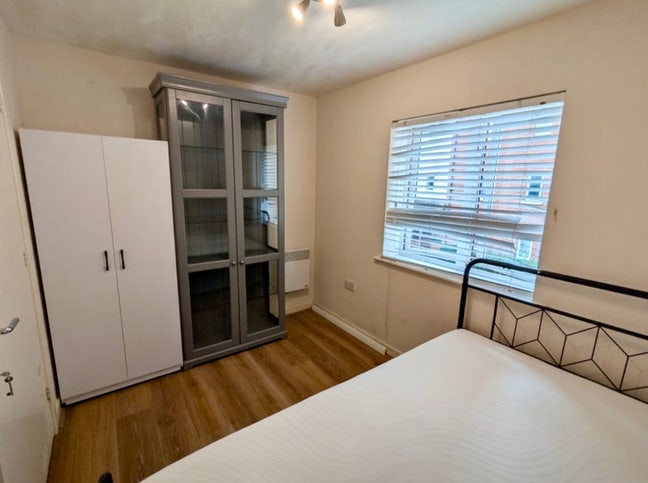 Lovely Room in Chadwell Heath Area+All Bill Incld Main Photo