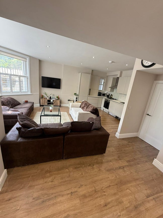 3-bed Garden Flat, Highbury Fields Main Photo