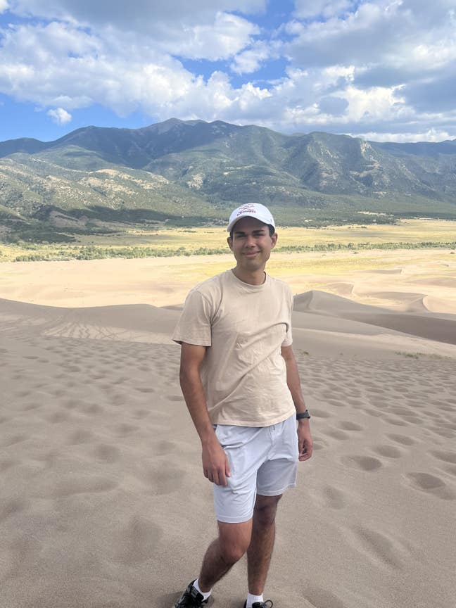 Hi everyone, I’m Miles. I’m 22 and from t... Main Photo