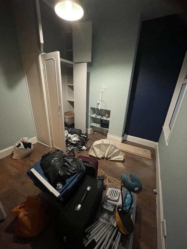 Small double room  Main Photo