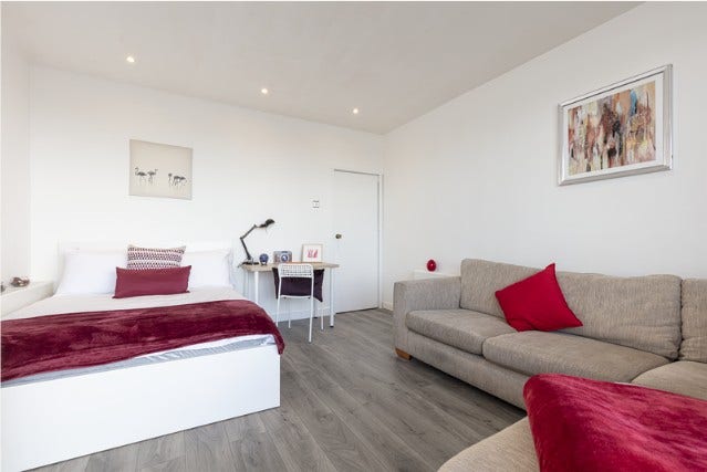 Exceptional Double Room in a High-End Flat Main Photo