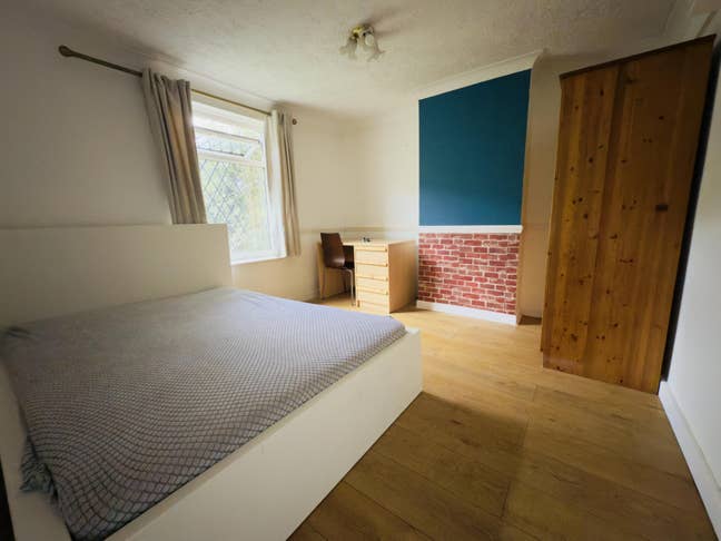 Two amazing double rooms available  Main Photo
