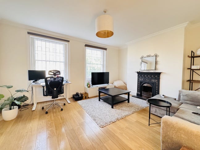 Modern 2Bed 2Bath Edgeley Lane Clapham SW4 Main Photo
