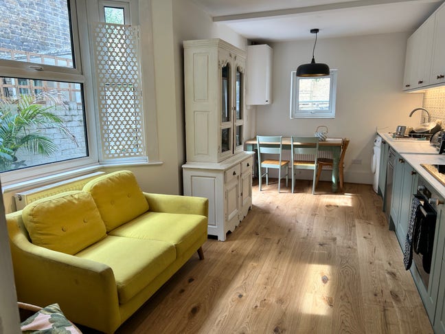 3 double rooms in lovely house in Hackney Main Photo