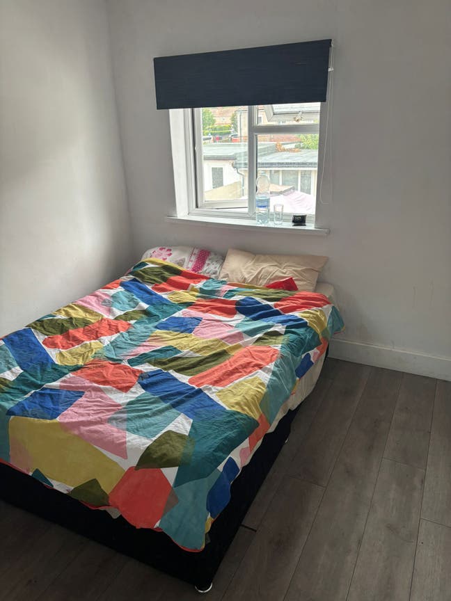 Spacious Double Room for Rent in Slough (SL2) Main Photo