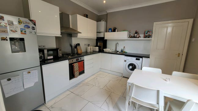 ✨️Double Room available in lovely Fulham flat Main Photo
