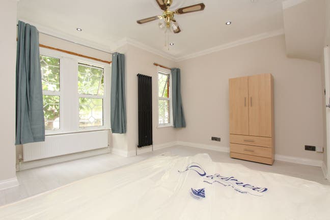  Spacious Double Room –  Upton Park (E13) Main Photo