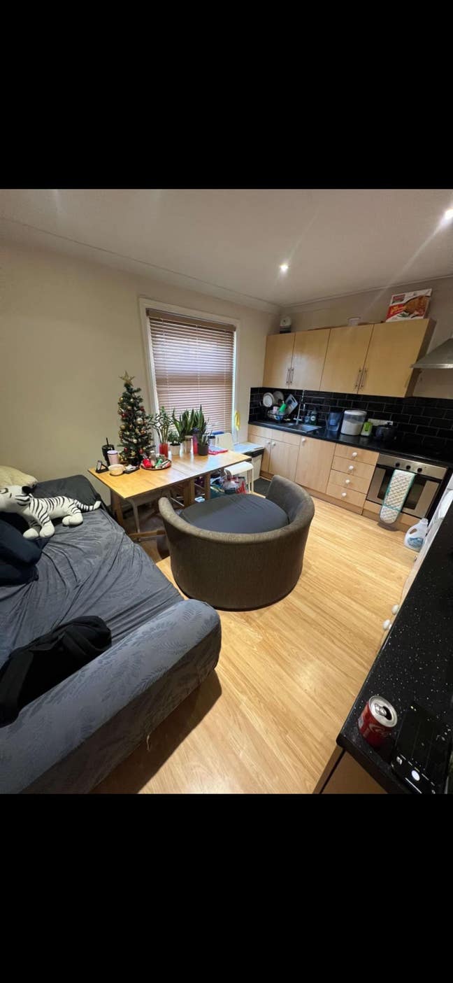 2 mins Gen hospital 2 bed apartment  Main Photo
