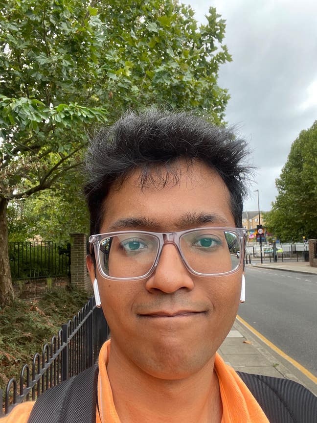Professional Male seeks a single or double room Main Photo