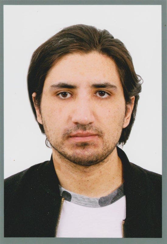 Professional Male seeks a single or double room Main Photo