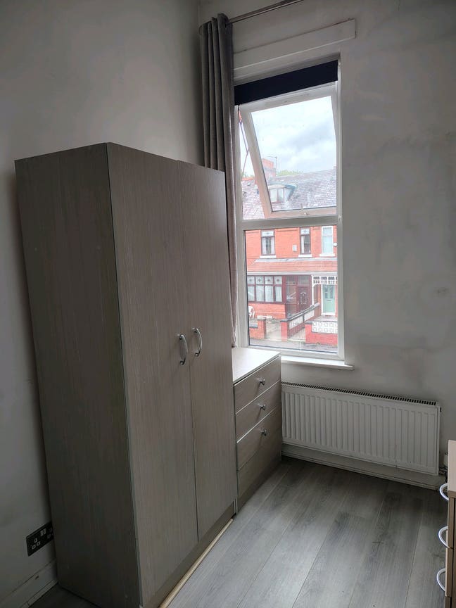 Single room to rent  Main Photo