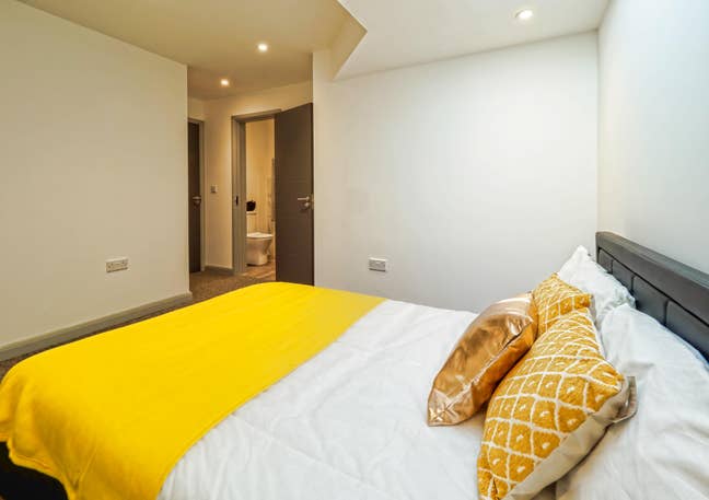 Ensuite Room in Watford WD18 All Bills Included Main Photo