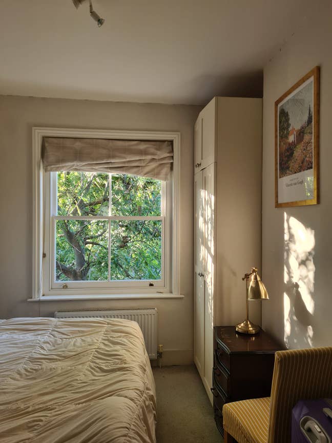 A lovely room in Fulham to rent from October  Main Photo
