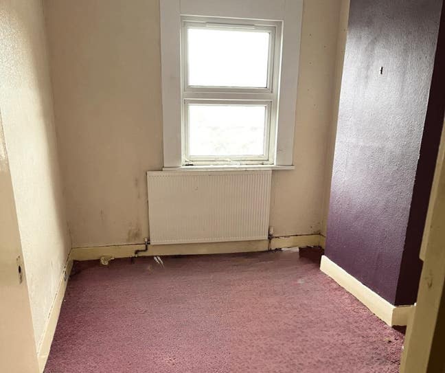 Guardianship: 2 Bedroom Property In Clapton Main Photo