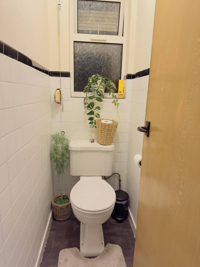 Rooms available for short rental Main Photo