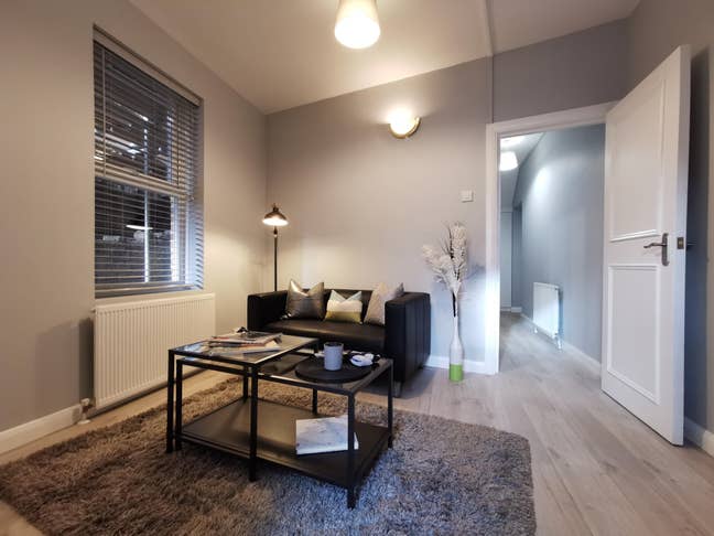 Ground Floor 1 Bed, High Road, Willesden, NW10 2Su Main Photo