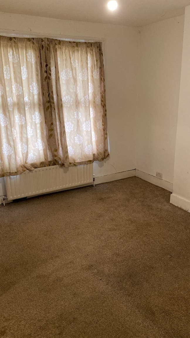 2 Bedroom flat available in SW2 1PB  - Unfurnished Main Photo