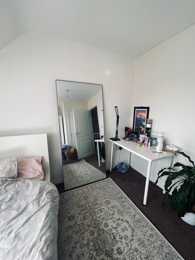 Looking for a couple to welcome in my house  Main Photo