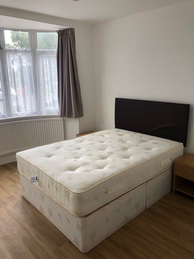 Double En Suite Room Main Photo