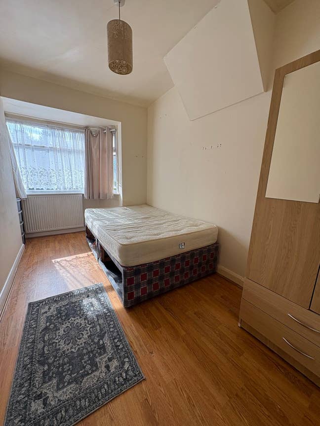 ✨ Spacious Ground Floor Double | Supported Accom  Main Photo