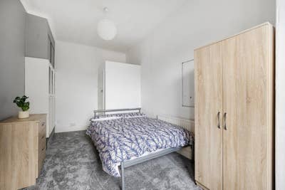 5 Pro Rooms &pound;455 - &pound;523 PCM. Short Stays Avail* Main Photo