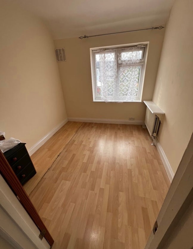 RM9 double room Main Photo