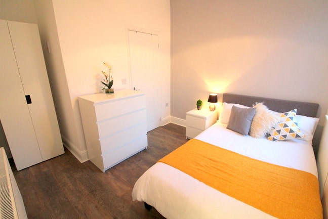 4 Bedroom/4 En-suite HMO Main Photo