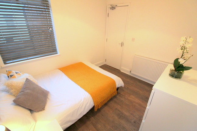 4 Bedroom/4 En-suite HMO Main Photo