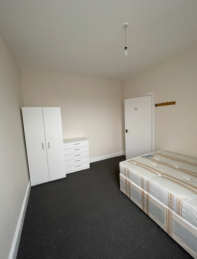 Nice room located in Kensal Green - Zone 2 Main Photo