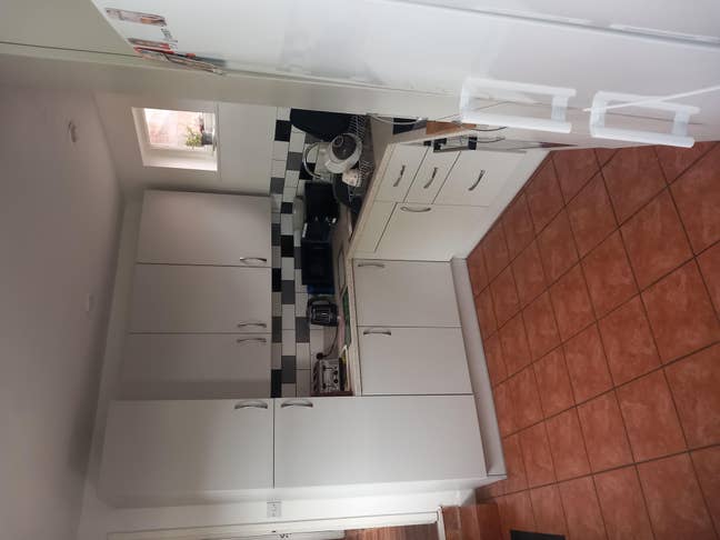 Double bedroom in shared house Main Photo