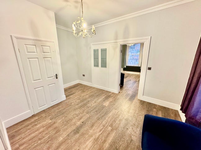 1 Bed Flat - Walthamstow - Huge - Close to Station Main Photo