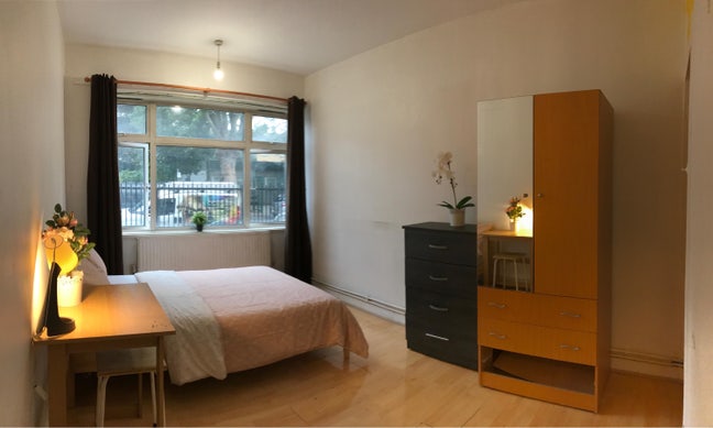 New Property | 2 Rooms | Canary Wharf | Bills Incl Main Photo