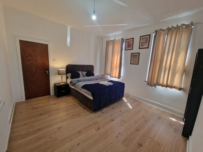 Spacious Double Room in Liverpool City Main Photo