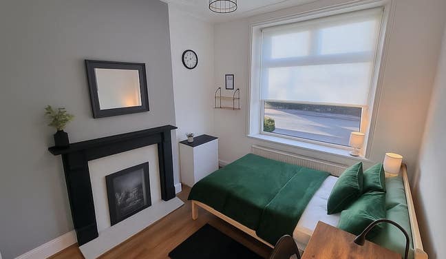 Double room available in WF2 - Wakefield  Main Photo