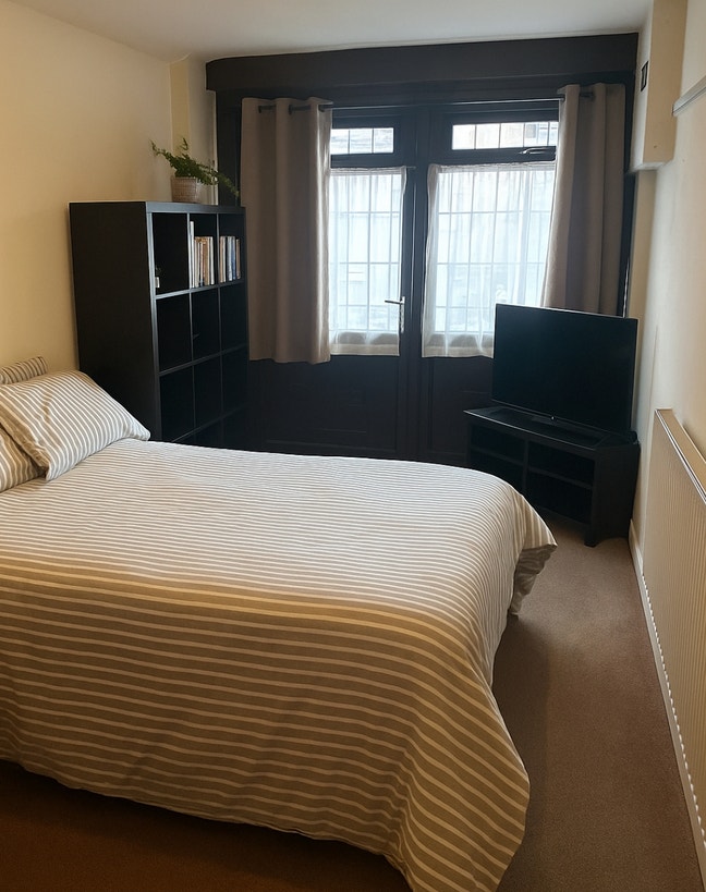Private Double Room with Own Shower – Desirable Ar Main Photo