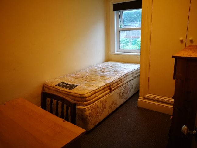 Spacious double rooms, Close to North St Main Photo