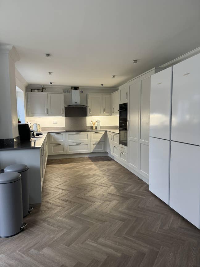 Great Room  .....  Great House .....  Great People Main Photo