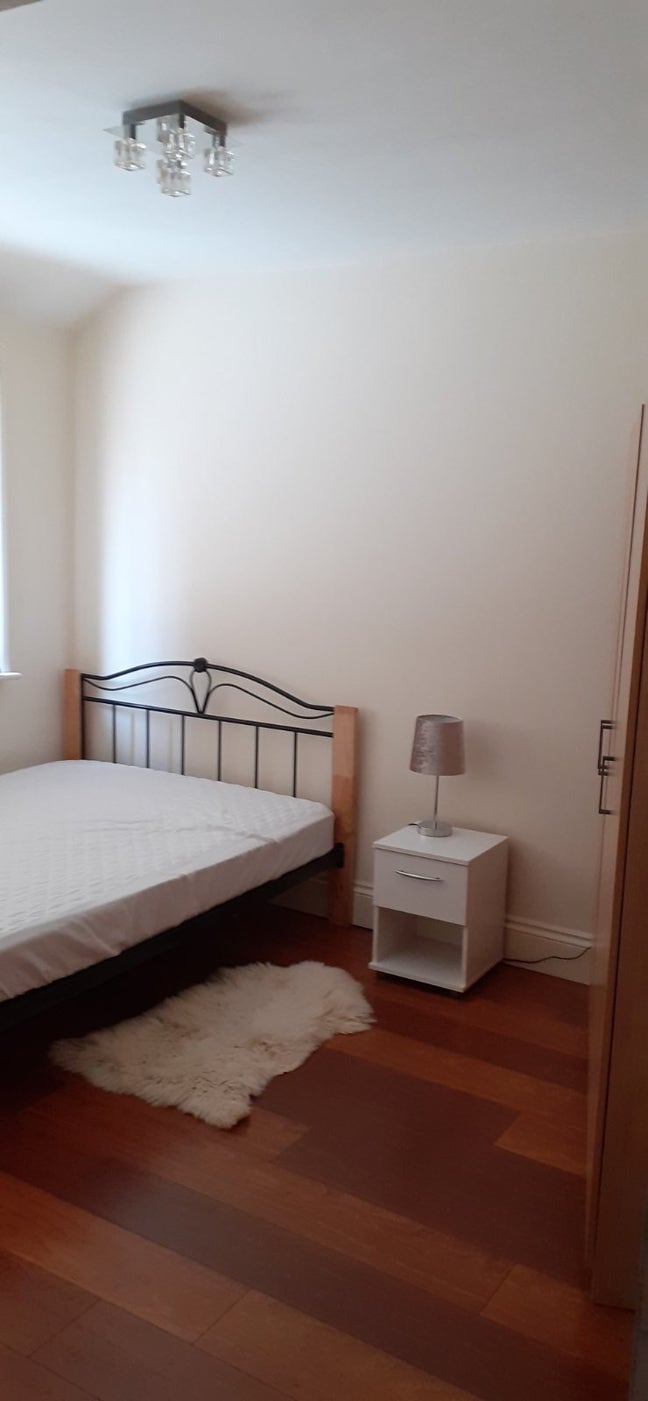 Double room in Surbiton, bills included Main Photo