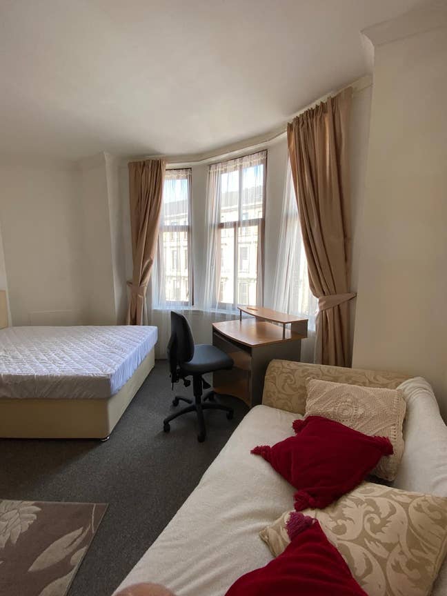 Room available in Glasgow West End 5 mins to UofG Main Photo