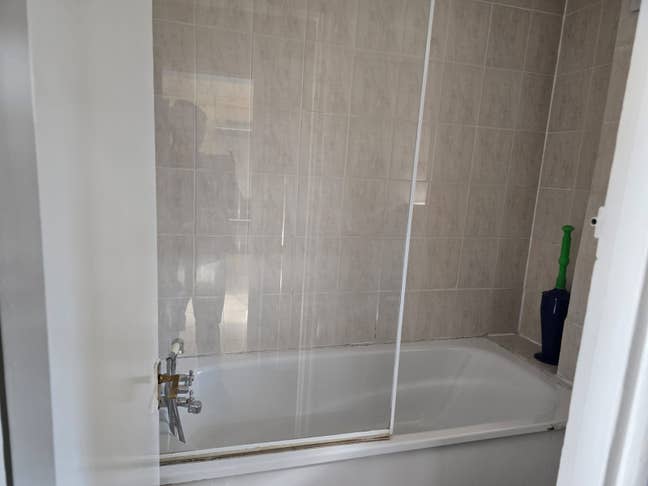 Double bed flat for rent  Main Photo