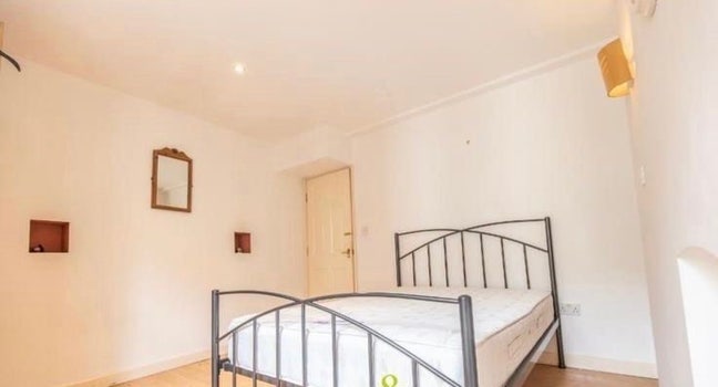 Large double room in Harborne Main Photo