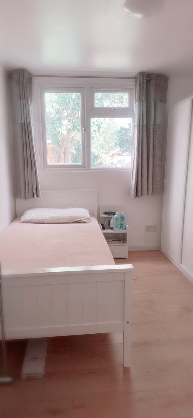 Beautiful Double Room with Attached Bathroom  Main Photo