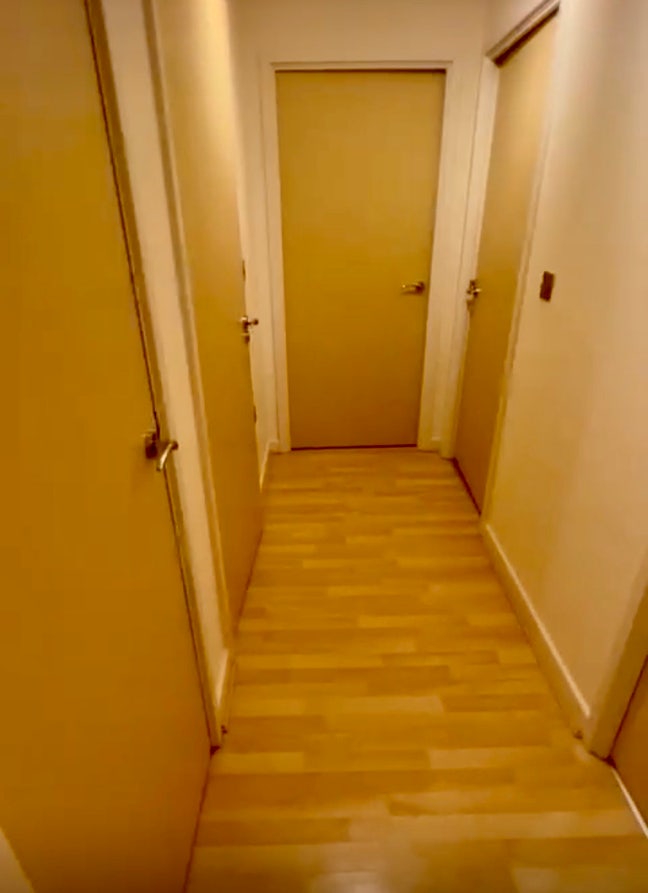 One double room in 2bedroom flat  Main Photo