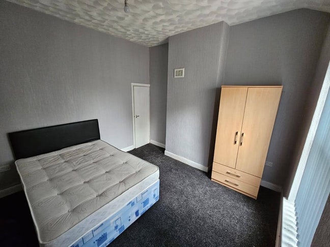 LS9 Room Only - Limited Main Photo