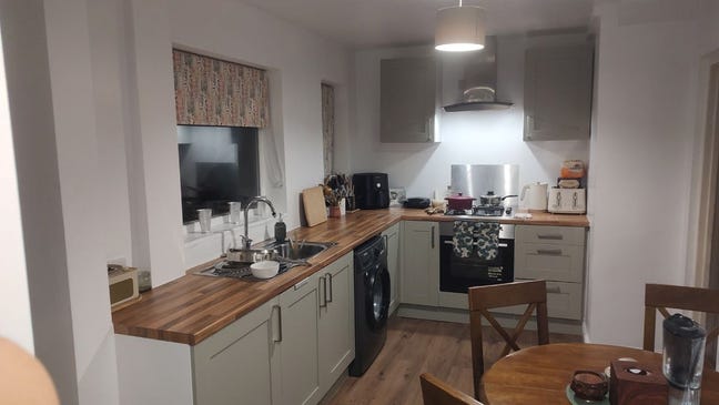 Quiet and Cosy double bedroom with great views Main Photo